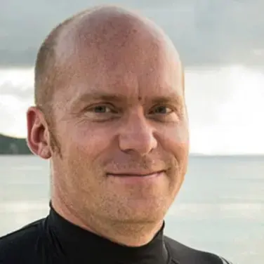 Dr. Dirk Petersen